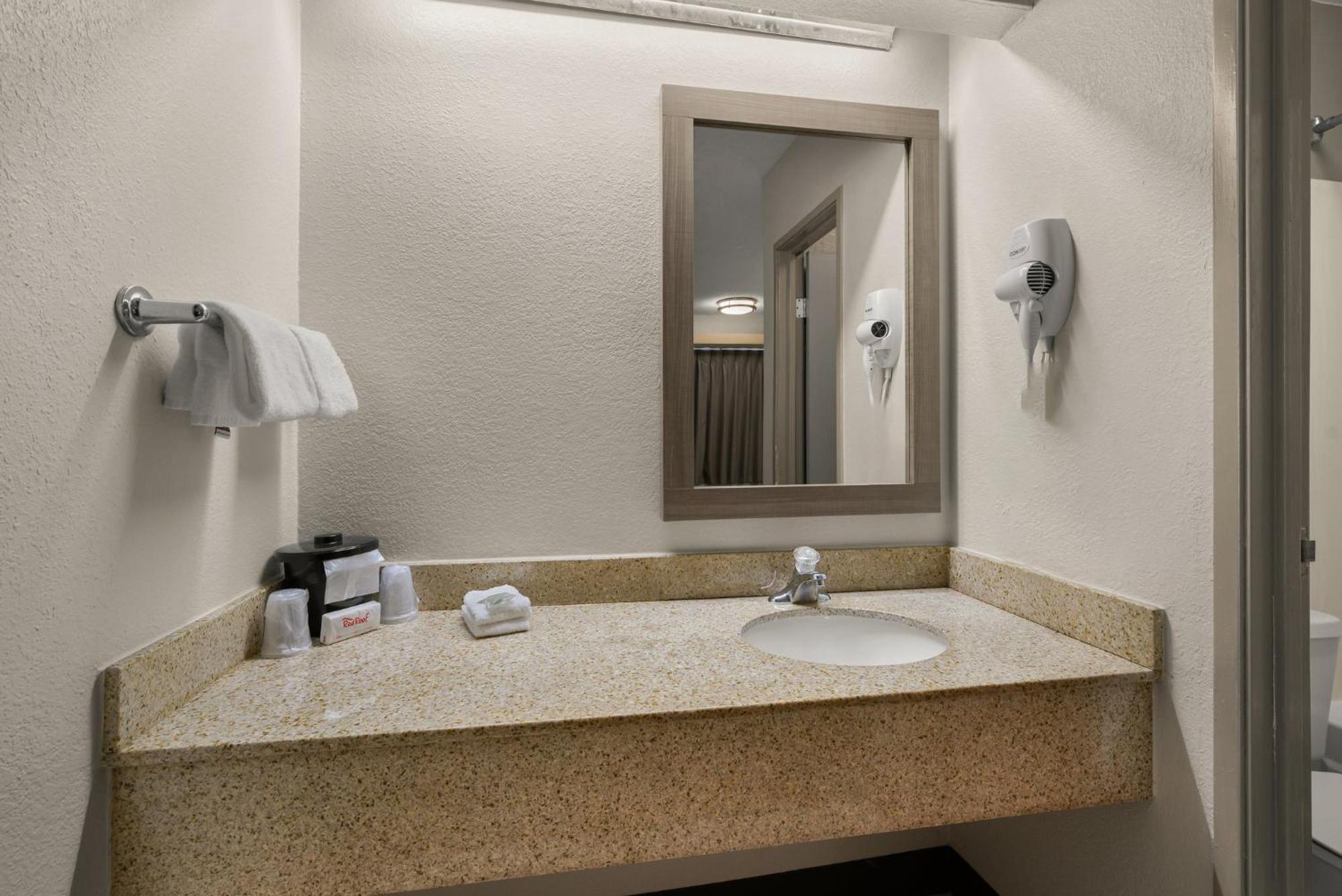 Red Roof Inn Detroit - Royal Oak/Madison Heights Kültér fotó